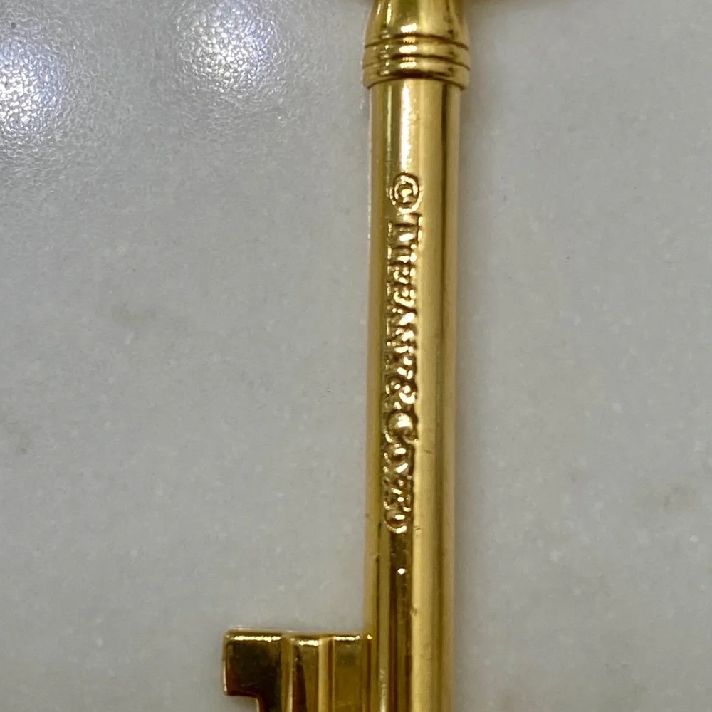 Tiffany & Co. 18K Gold Key Pendant - Large / XL Size
Authentic Tiffany & Co. - Picture 4 of 11